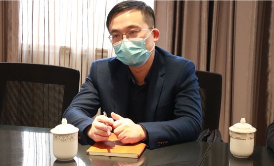 温岭市委常委、组织部部长阮积庆，，，市政协副主席林文鹤等一行向导莅临美机开展“三效劳”活动
